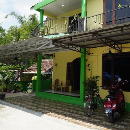 Omah Bogem Homestay Syariah Randugunting Esterno foto